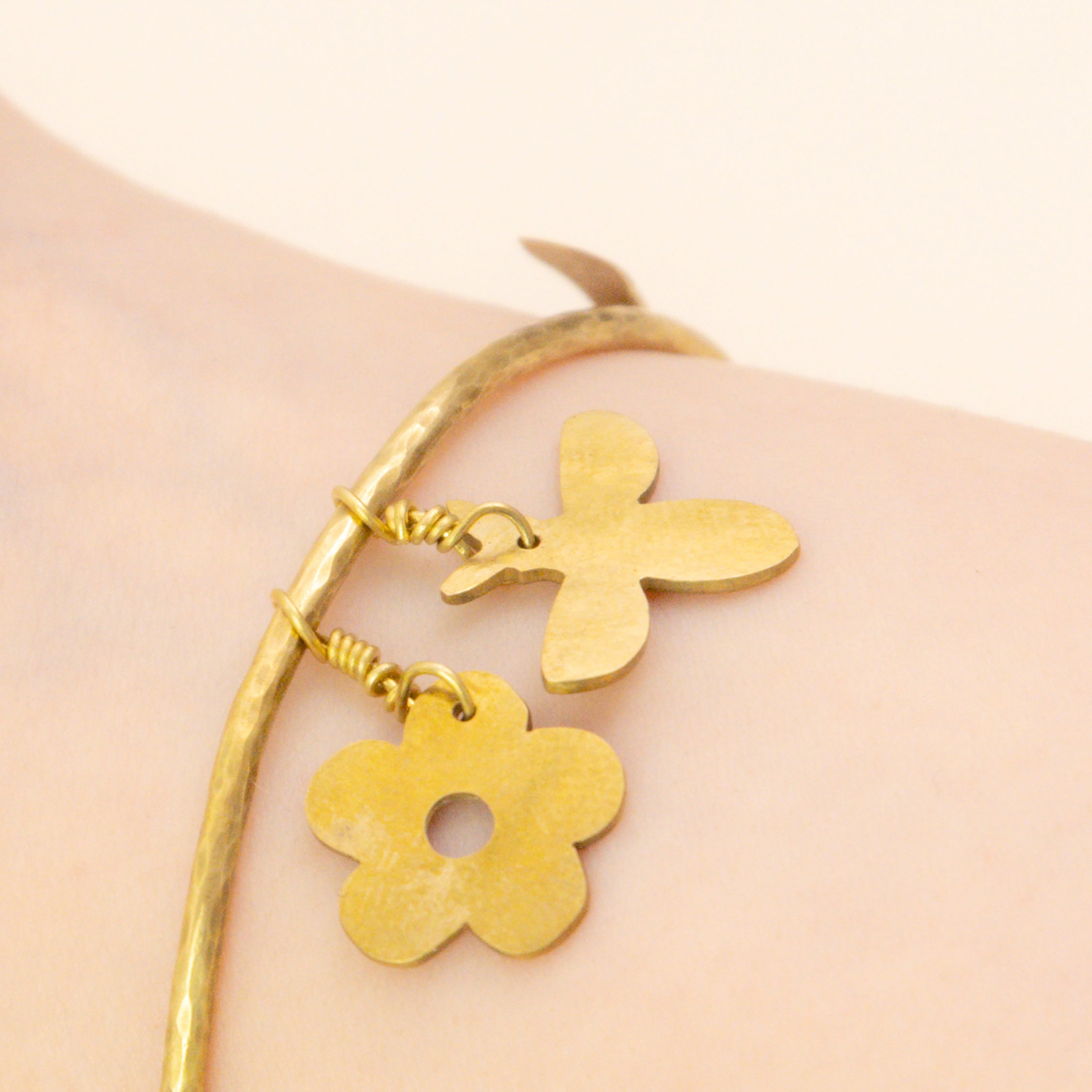 Bee Bangle